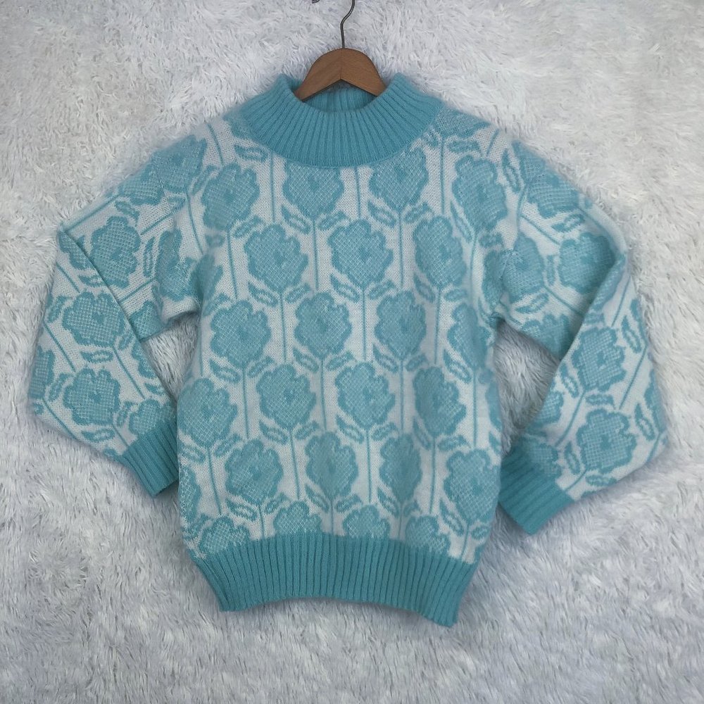 Vintage Spunky blue floral turtleneck neck sweater